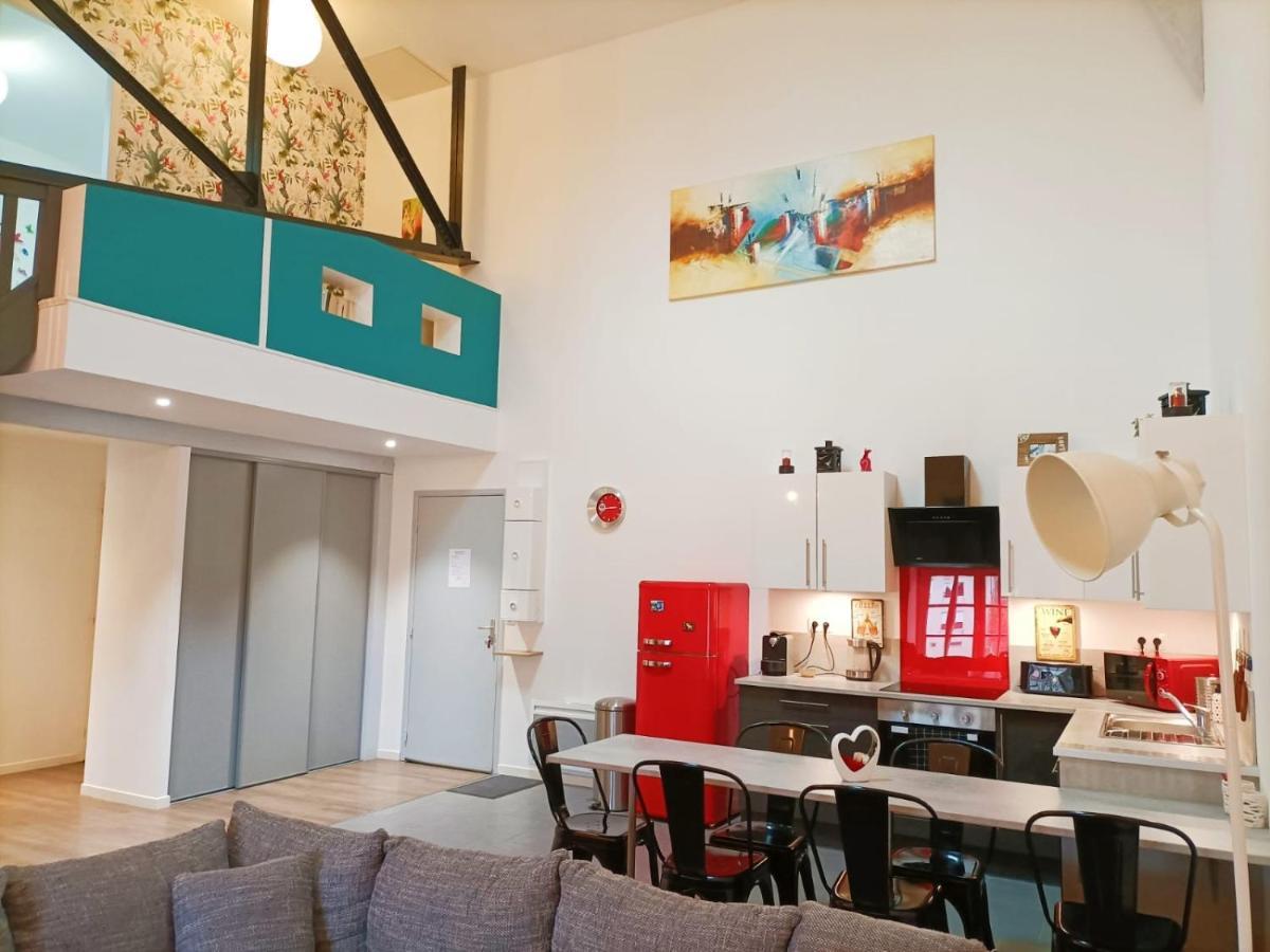 Superbe Appartement Type Loft En Duplex Rue Buat シャロン・アン・シャンパーニュ エクステリア 写真