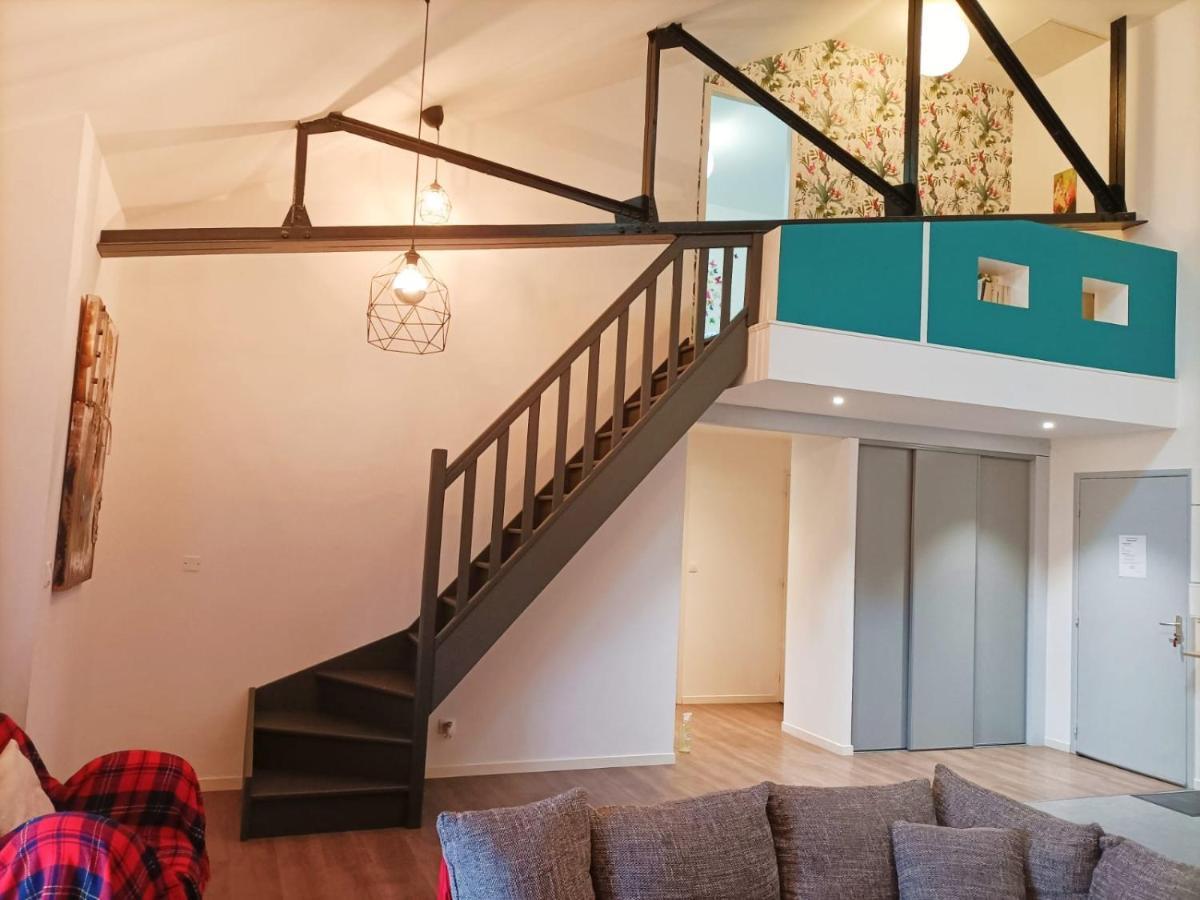 Superbe Appartement Type Loft En Duplex Rue Buat シャロン・アン・シャンパーニュ エクステリア 写真